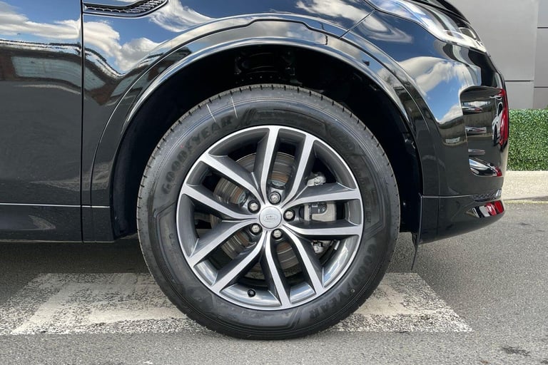 2025 Land Rover Discovery Sport 1.5 P270e 12.17kWh Dynamic SE SUV 5dr Petrol Plug-in Hybrid Auto ...