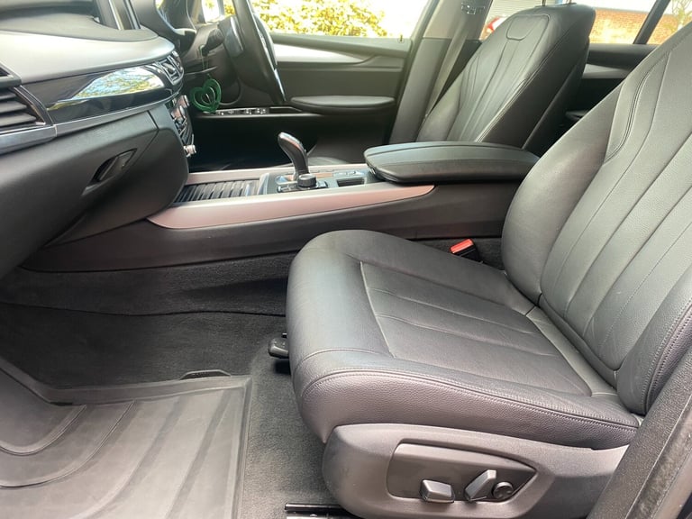 BMW X5 XDRIVE30D 7 Seater Leather AC AUTOMATIC Estate