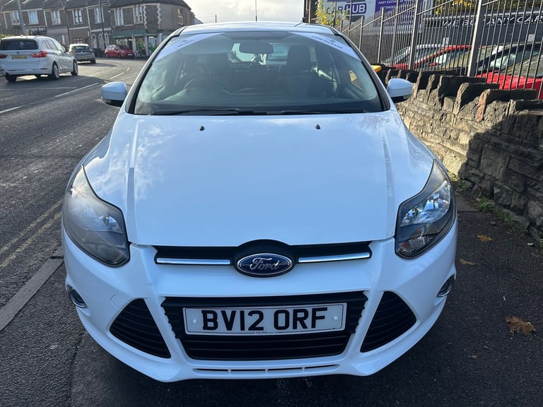 2012 Ford Focus 1.6 Zetec Hatchback 5dr Petrol Manual Euro 5 (125 ps) Petrol