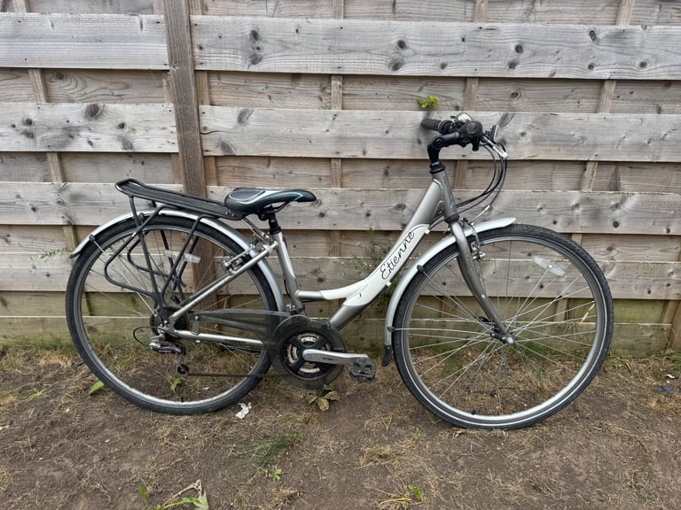 image for Ladies hybrid bike 16” alloy frame £65