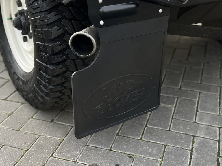 2010 Land Rover Defender Hard Top TDCi PANEL VAN DIESEL Manual