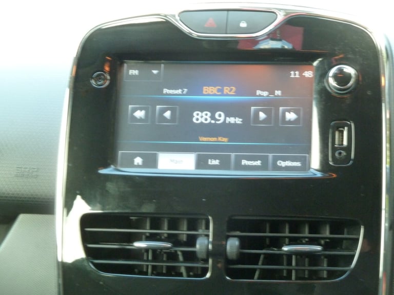 2015 Renault Clio 0.9 TCE 90 Dynamique MediaNav Energy 5dr HATCHBACK Petrol Manual