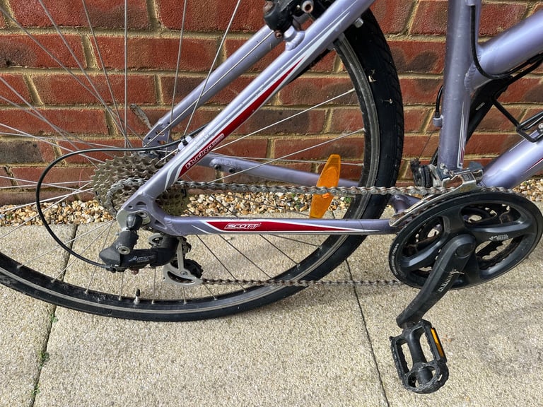Scott Sportster hybrid bike - 700c new tyres & chain 