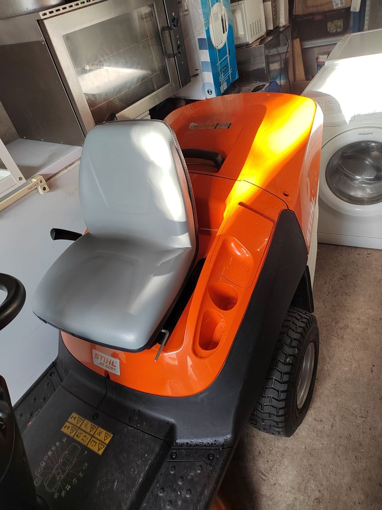 Sthil lawnmower 