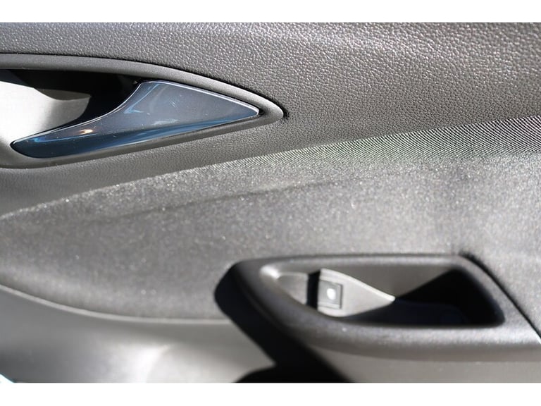 2017 Vauxhall Astra i Turbo SRi Estate Petrol Manual