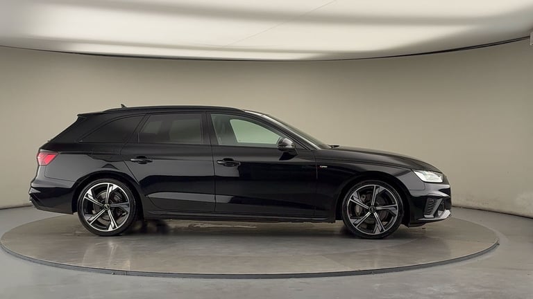 2022 Audi A4 Avant 2.0 TFSI 40 Black Edition Estate 5dr Petrol S Tronic Euro 6 (s/s) (204 ps) Est...