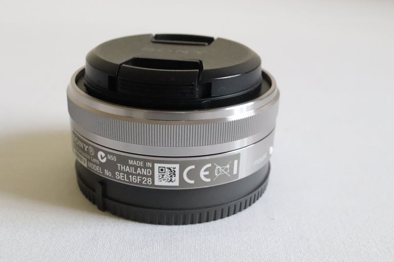 SONY E 16mm F/2.8 SEL16F28 E-Mount Wide Angle