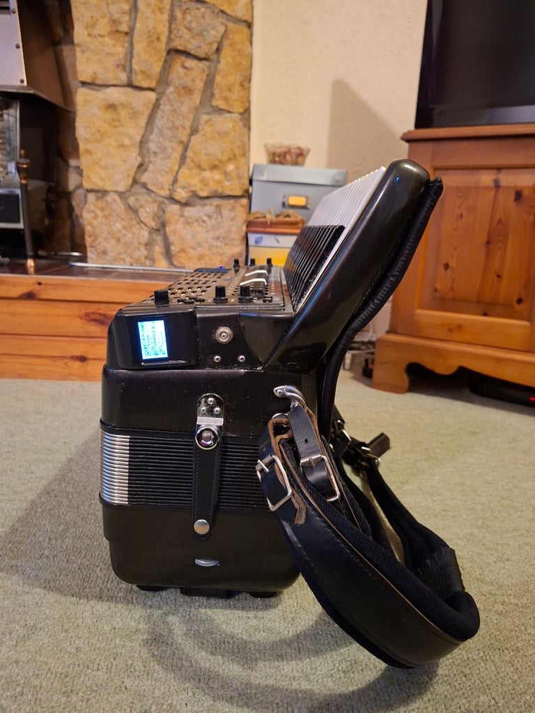 Roland FR-7 Accordion