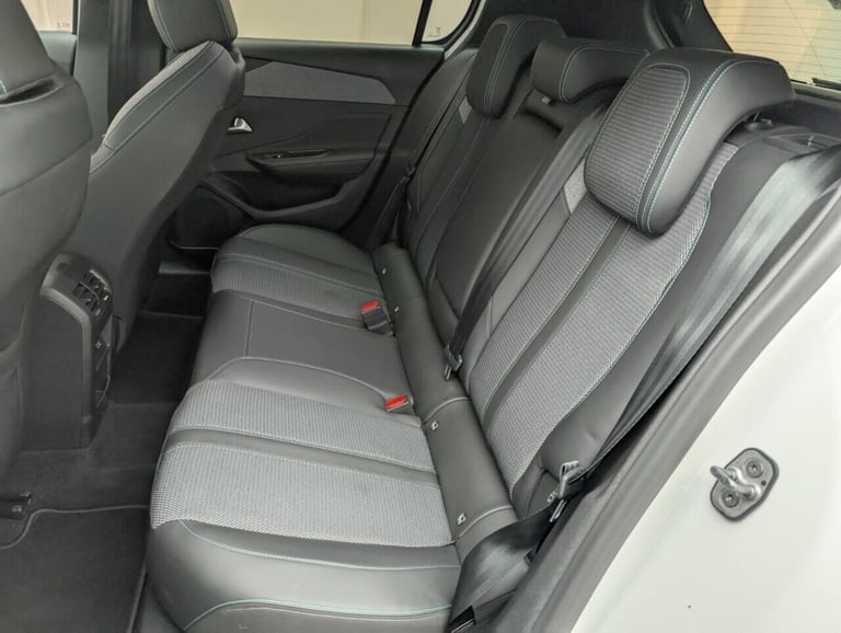 2023 Peugeot 308 1.5 BlueHDi Allure Premium Hatchback 5dr Diesel EAT Euro 6 (s/s) (130 ps) H HATC...