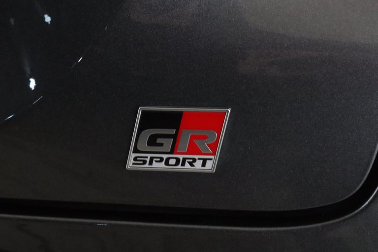 2022 Toyota C-HR 1.8 VVT-h GR SPORT CVT Euro 6 (s/s) 5dr HATCHBACK Petrol/Electric Hybrid Automatic