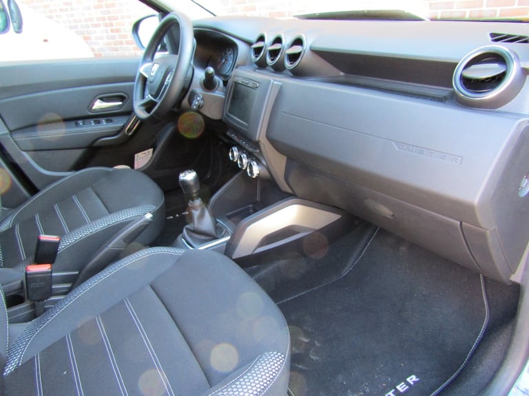 2019 Dacia Duster 1.2 TCe PRESTIGE EURO 6 (s/s) 5DR TURBO DIESEL 6 SPEED MANUAL LHD 4x4 Petrol Ma...