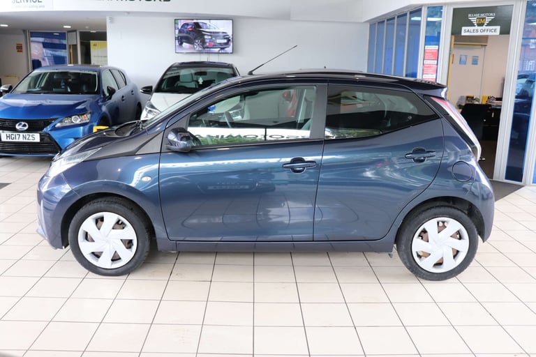2016 Toyota AYGO 1.0 Aygo X-Play VVT-i CVT 5dr Hatchback Petrol Automatic