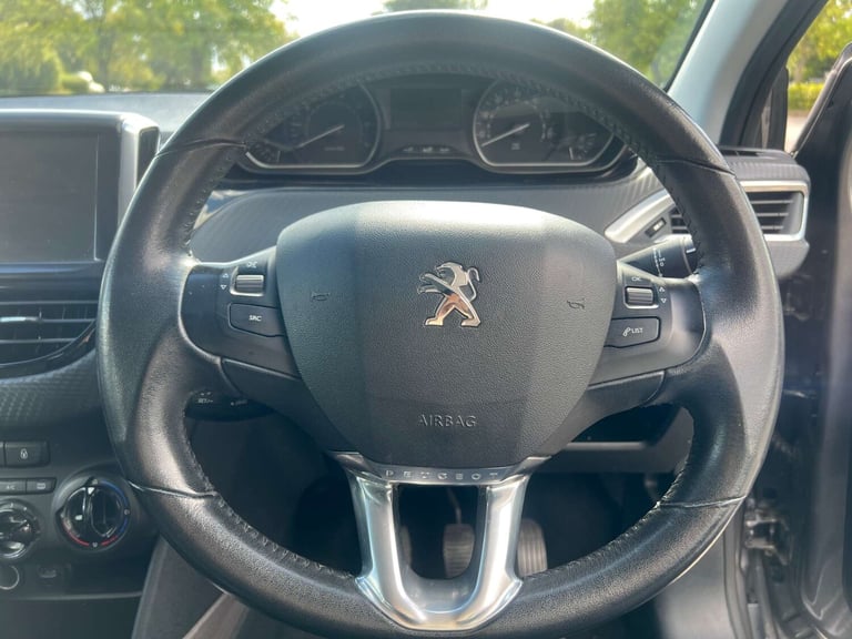 2015 Peugeot 2008 1.2 PureTech Active 5dr HATCHBACK PETROL Manual