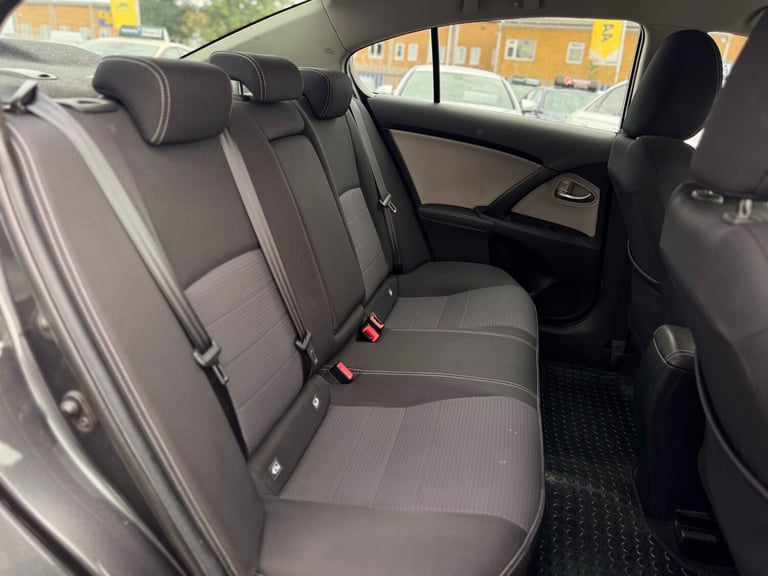 2016 Toyota Avensis 1.6D Business Edition 4dr SALOON Diesel Manual