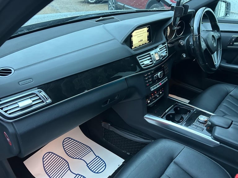 2013 Mercedes-Benz E Class E300 BlueTEC Hybrid SE 4dr 7G-Tronic SALOON DIESEL/ELECTRIC Automatic