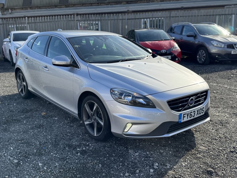 VOLVO V40 1.6 D2 R-Design 2013