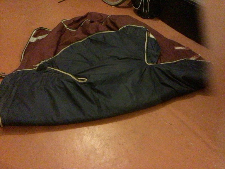 Burgundy Rambo Horse Rug