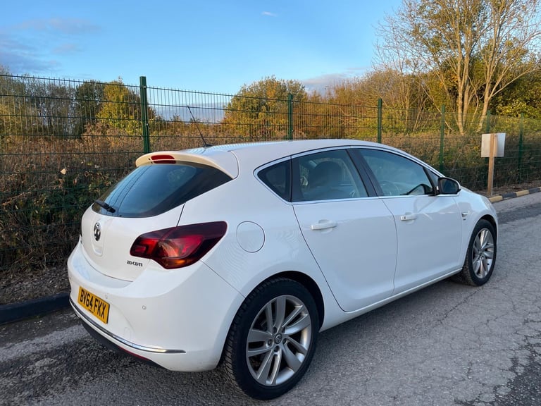 VAUXHALL ASTRA 2.0 CDTI SRI S/S 160 BHP 64 REG 5 DOOR 12 MONTHS MOT TAX £165 LOW INSURANCE 