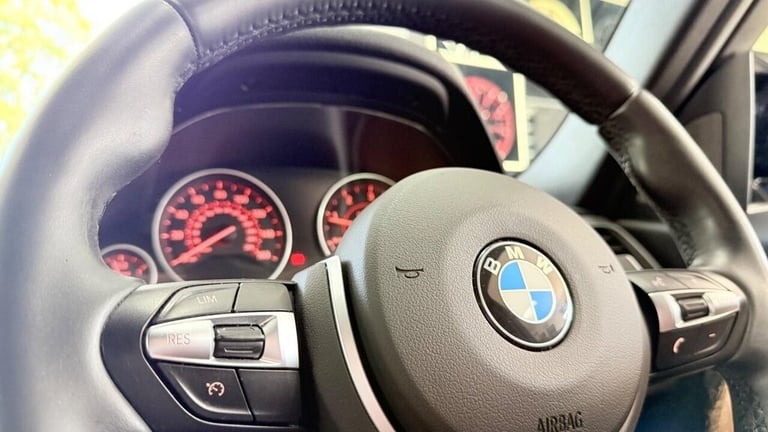 2019 BMW 3 Series 2.0 318d M Sport Shadow Edition Touring Auto Euro 6 (s/s) 5dr Estate Diesel Aut...