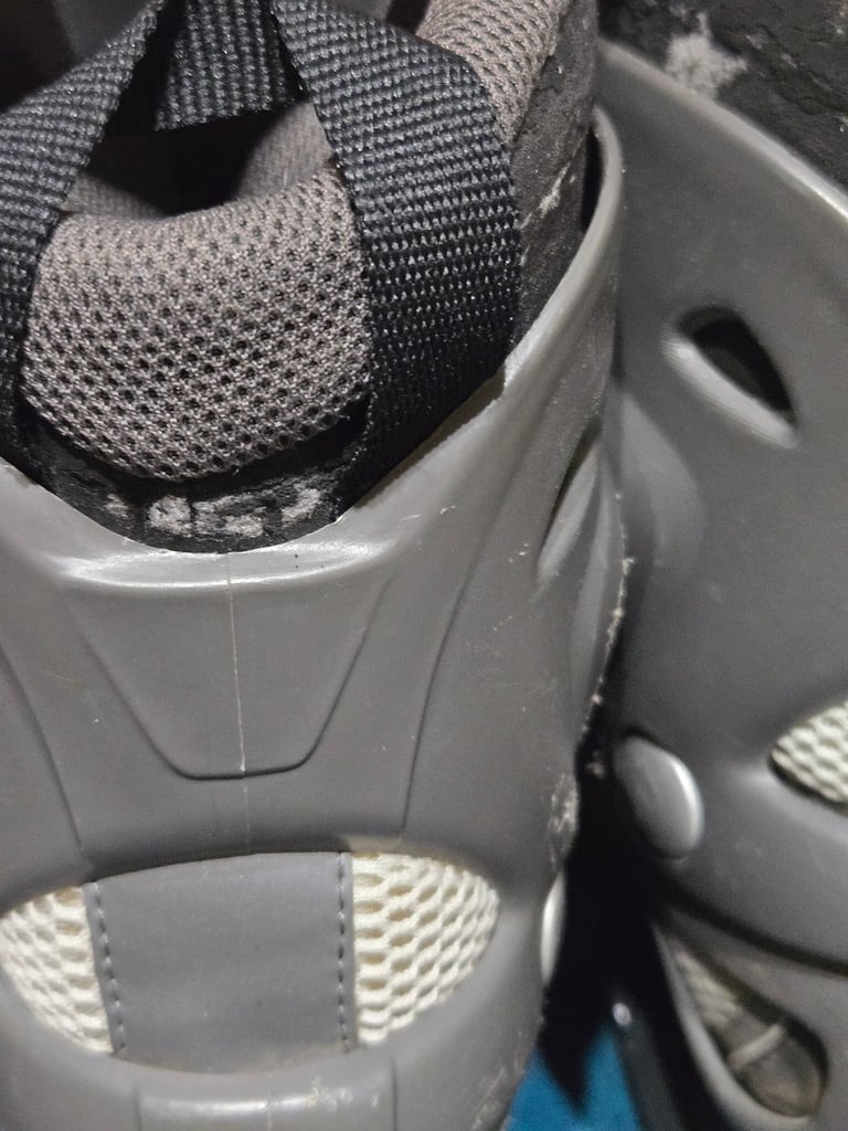 Decathlon UK6 Black Grey Inline Skates with Lemonade Bag and Protection Gear