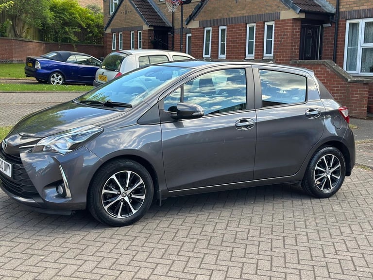 2020 Toyota Yaris 1.5 VVT-i Icon Tech 5dr CVT HATCHBACK Petrol Automatic