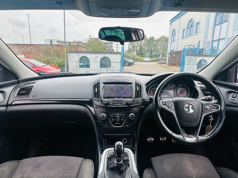 2014 Vauxhall Insignia 2.0 CDTi ecoFLEX SRi Nav Sports Tourer Euro 5 (s/s) 5dr ESTATE Diesel Manual