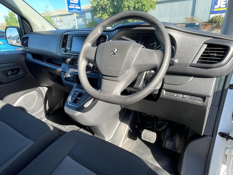 2024 Peugeot e-Expert e 1000 75kWh Professional Premium + Standard Panel Van Auto MWB 6dr (7kW Ch...