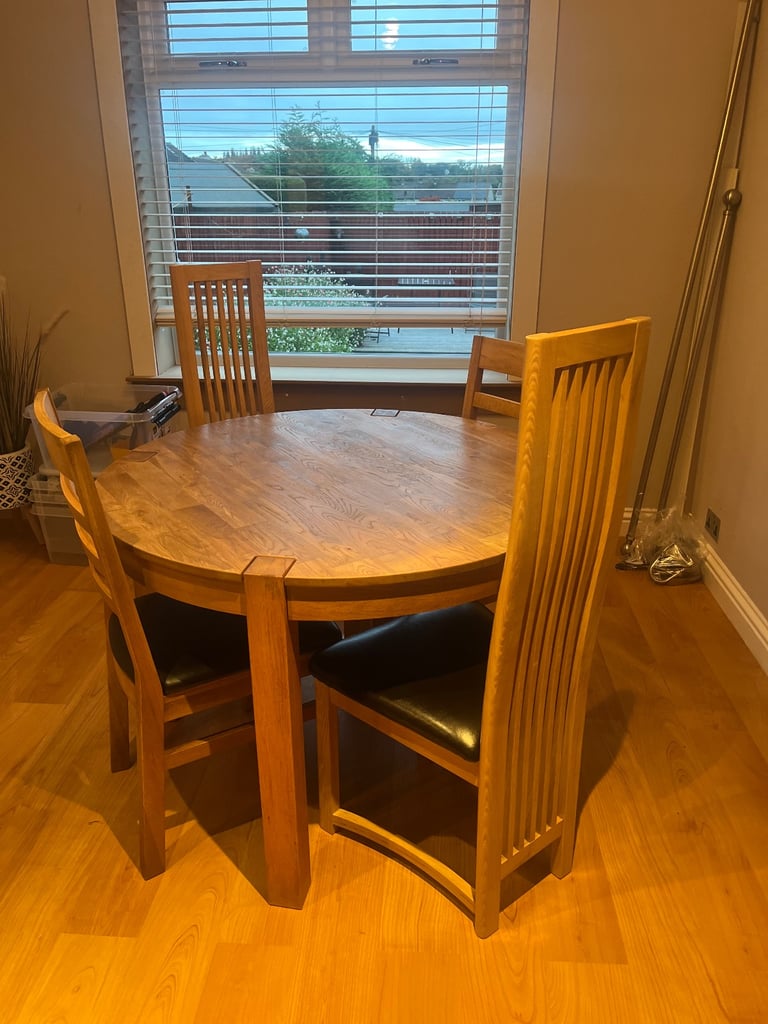 Dinning room table and chairs. 