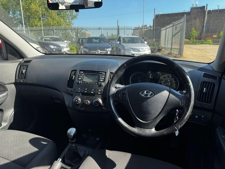 2010 Hyundai i30 1.6 CRDi Comfort Euro 4 5dr HATCHBACK Diesel Manual