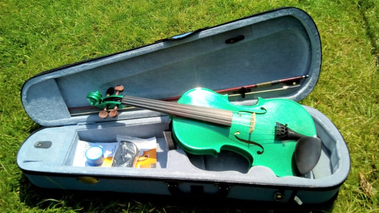 Brand New Stentor Harlequin Sage Green Sparkle Violin Outfit, Case and Bow