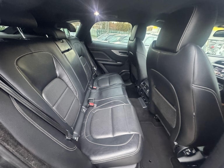 2017 Jaguar F-Pace 2.0d R-Sport 5dr Auto AWD ESTATE DIESEL Automatic