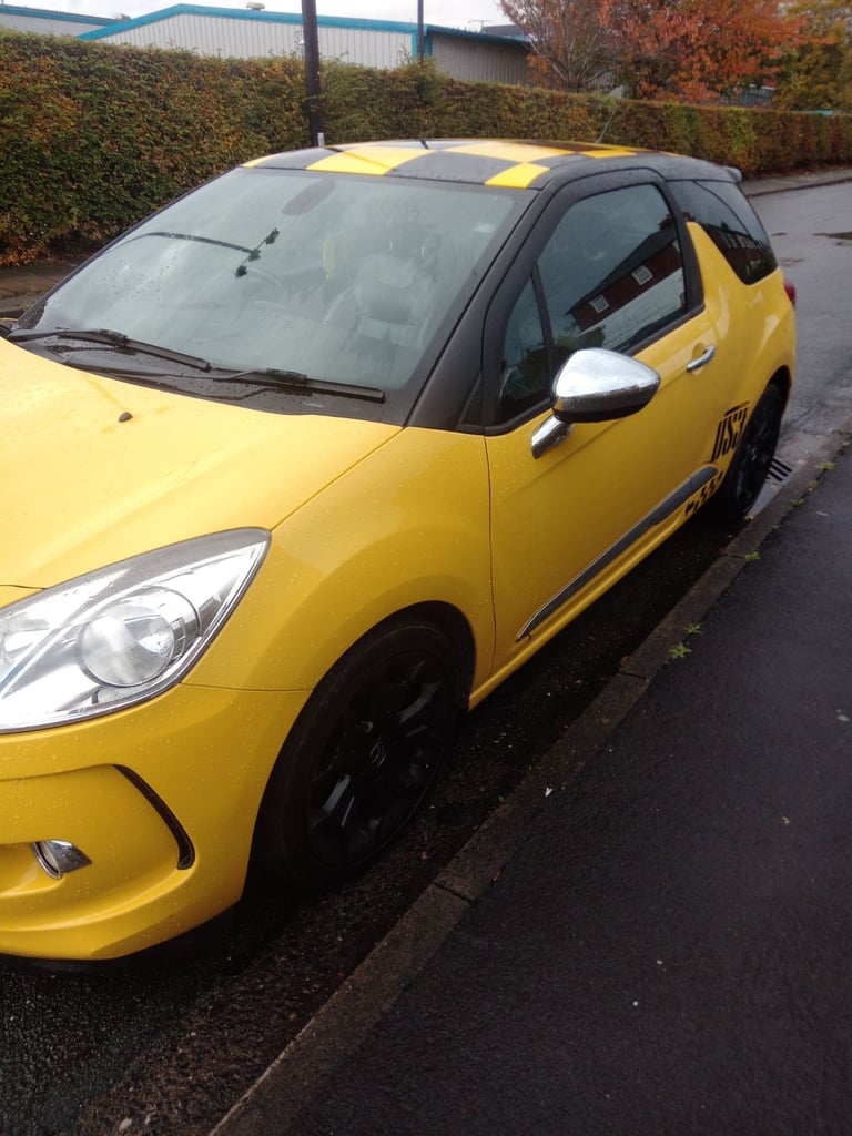 Citroen, DS3, Hatchback, 2013, Manual, 1560 (cc), 3 doors