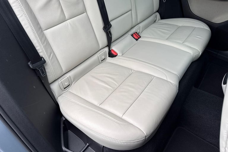 2022 Volvo XC40 2.0 B4 MHEV Ultimate SUV 5dr Petrol Hybrid DCT Auto Euro 6 (s/s) (197 ps) ESTATE ...