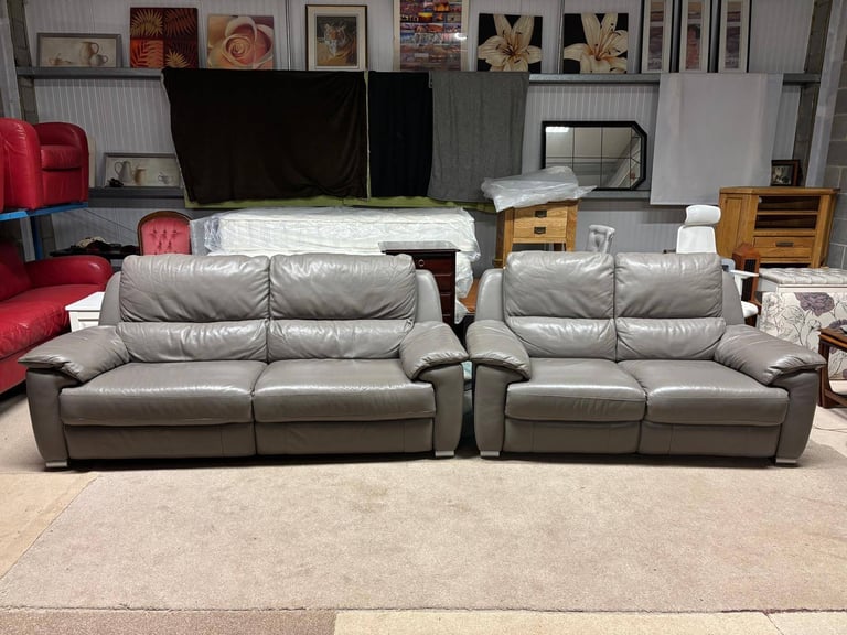 ELECTRIC RECLINER Grey Leather 2 and 3 Seater Sofas excellent condition 