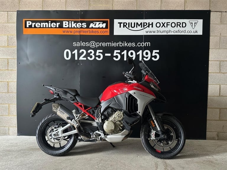 STUNNING ONE OWNER 2023/23 DUCATI MULTISTRADA V4S MOTORCYCLE