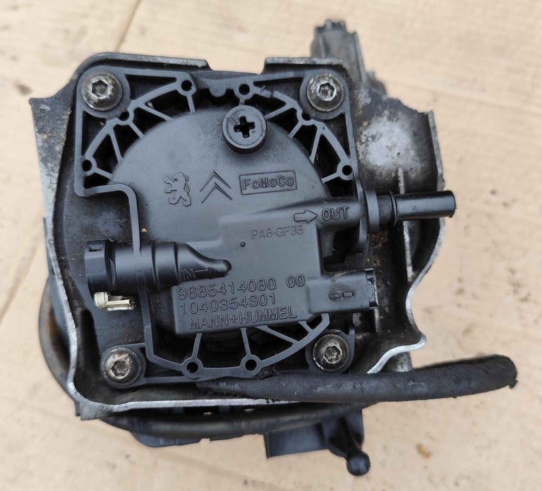 Ford Mondeo Focus Kuga fuel filter housing £50