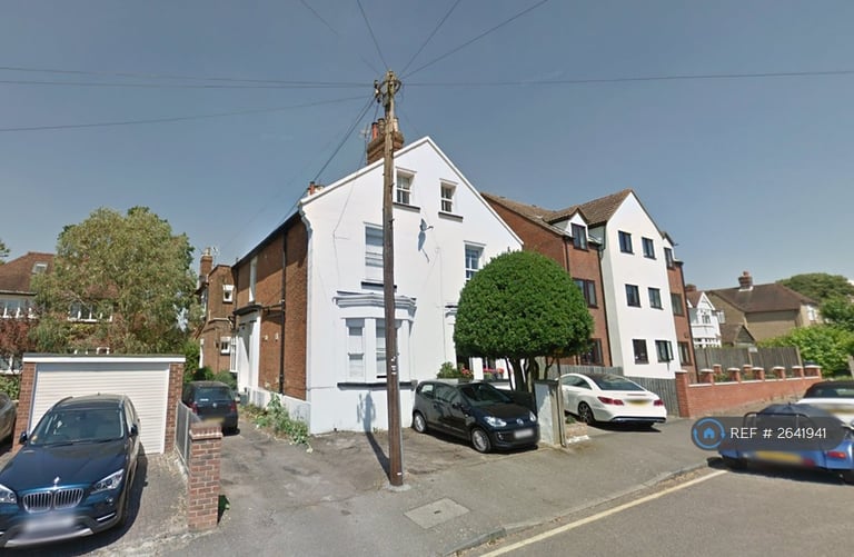 2 bedroom flat in Grange Road, Bishop's Stortford, CM23 (2 bed) (#2641941)