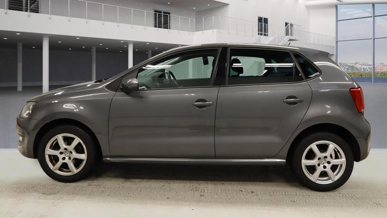 2010 Volkswagen Polo 1.2 60 Moda 5dr [AC] HATCHBACK PETROL Manual