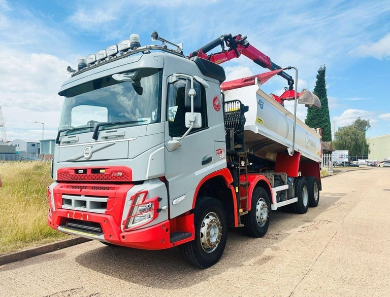 2021 (71) VOLVO FMX 500 EURO 6 8X4 TIPPER GRAB, EPSILON M125 CRANE