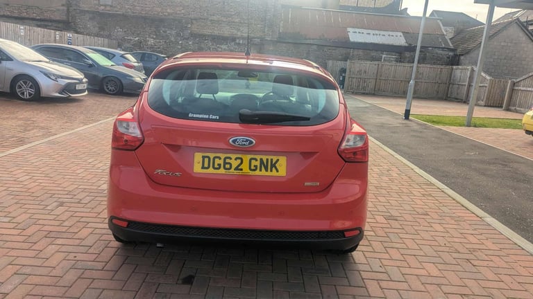 Ford, FOCUS, Hatchback, 2012, Manual, 998 (cc), 5 doors