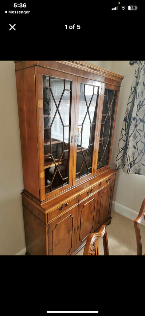 image for Large elegant Wooden display cabinet 