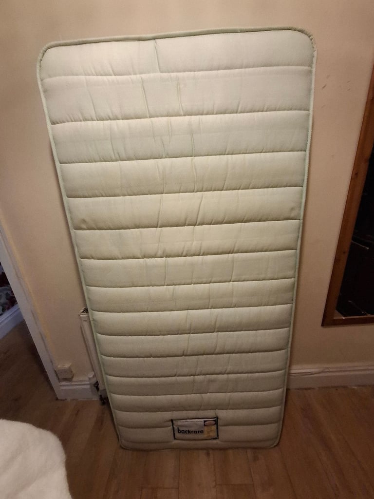 image for Single Mattress (£30) (SAME DAY DELIVERY AVAILABLE)