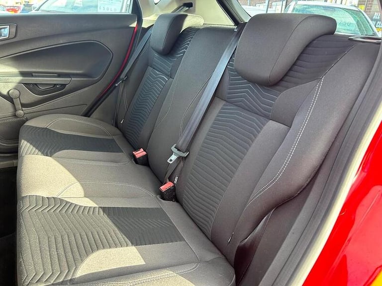 2014 Ford Fiesta 1.25 82 Zetec 5dr HATCHBACK PETROL Manual
