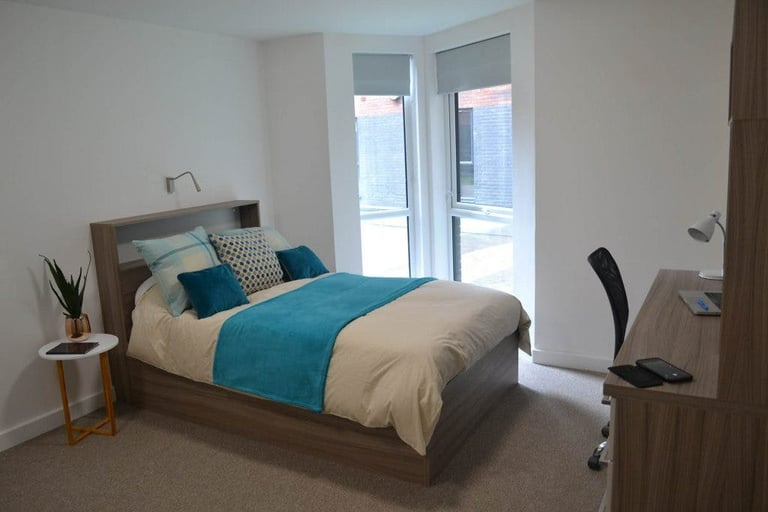 STUDENT ROOMS TO RENT IN STOKEONTRENT. CLASSIC STUDIO WITH PRIVATE