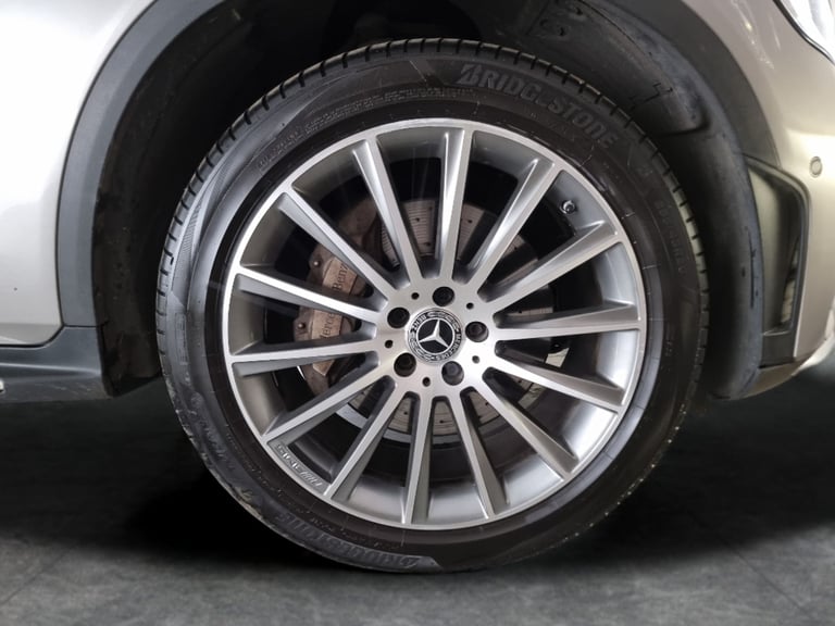 2021 Mercedes-Benz GLC 2.0 GLC220d AMG Line (Premium) SUV 5dr Diesel G-Tronic+ 4MATIC Euro 6 (s/s...
