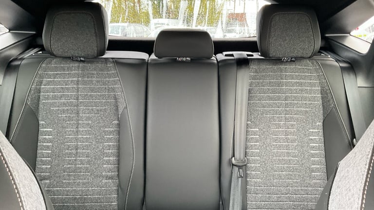 2025 Peugeot 3008 1.2 Hybrid 136 Allure 5dr e-DSC6 Petrol Estate Estate Petrol Automatic