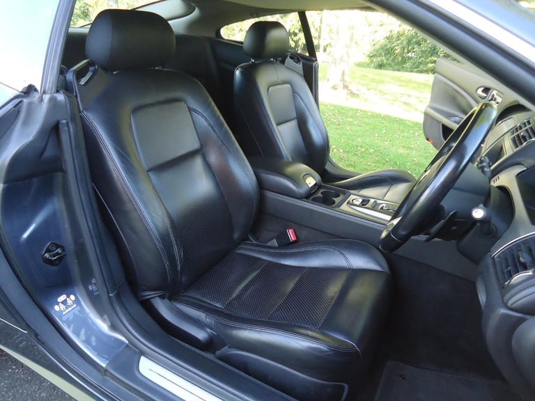 Jaguar XKR