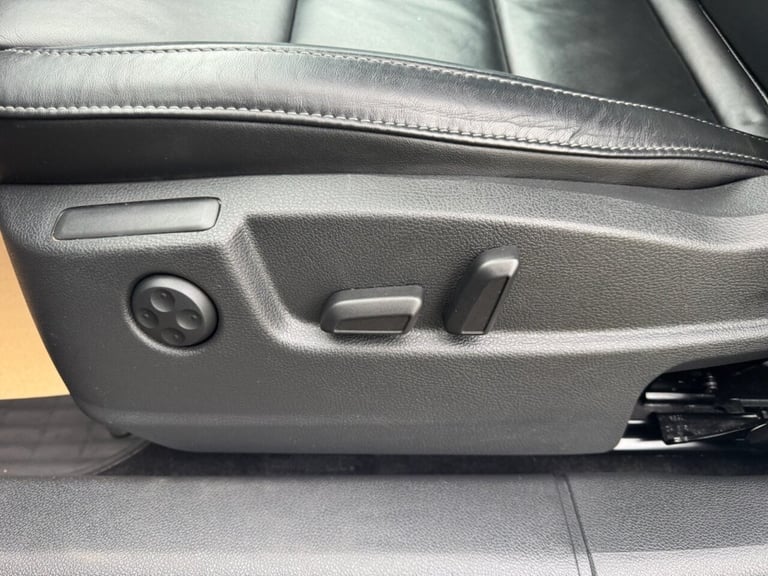 2013 Skoda Superb 1.8 TSI Elegance Estate 5dr Petrol Manual 4WD Euro 5 (160 ps) Estate Petrol Manual