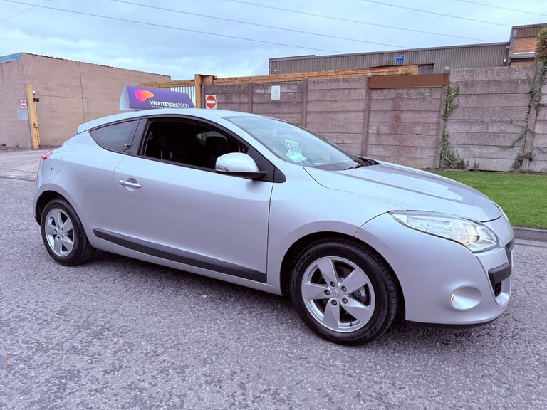 2012 12 RENAULT MEGANE 1.5 DCI DYNAMIQUE TOMTOM 3 DOOR COUPE MANUAL LOW MILEAGE 