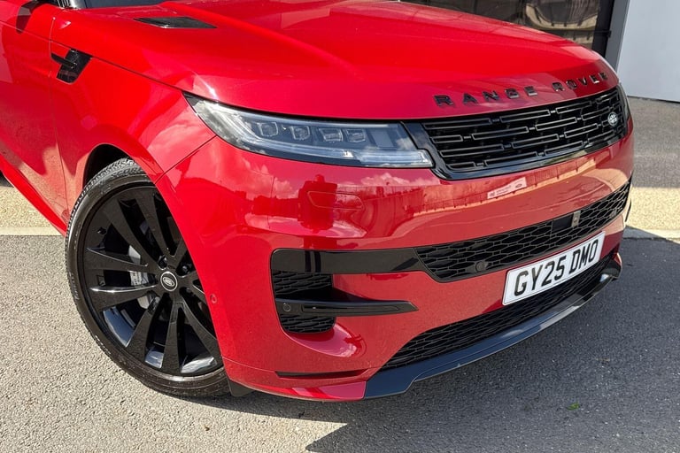 2025 Land Rover Range Rover Sport 3.0 D300 Dynamic SE 5dr Auto ESTATE DIESEL Automatic